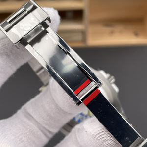 Utilisation de diamants de qualité supérieure et respectation du concept de conception méticuleuse de la haute couture, montres mécaniques - Product Image 5