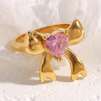 Dreamshow Bague Coeur Zircon Rose Bague Chevalière Design Arc Bague de Fiançailles Plaqué Or Bijoux en Acier Inoxydable