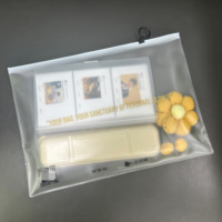 Sac à glissière en PVC imprimé personnalisé écologique pour l'emballage des vêtements