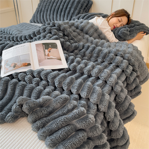 Couverture en peluche tricotée motif lapin 100% polyester rayée anti-<span class=keywords><strong>acariens</strong></span> épaisse pour l'hiver, confortable pour <span class=keywords><strong>lit</strong></span>, canapé, sieste, vente en gros - Product Image 6