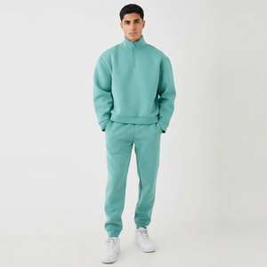 Conjunto Deportivo Unisex de Sudadera con Capucha y Pantalones Deportivos con Diseño Sólido Lavado al Ácido - Product Image 1