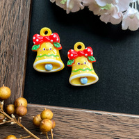 Breloques en résine de Père Noël et bonhomme de neige de dessin animé, accessoires de décoration de Noël pour pinces à cheveux, coques de téléphone et chaussures DIY
