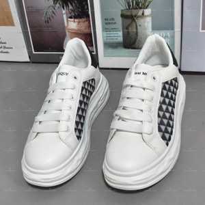 Inventario a buon mercato all'ingrosso viso in pelle corta e paffuta, Design classico alla moda, scarpe Casual con suola spessa per le donne - Product Image 5