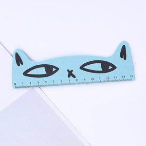 Règle en forme de chat de dessin animé, outil de mesure en bois noir de 13cm pour étudiants et dessin - Product Image 4