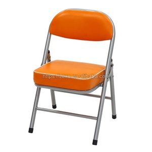 Chaise pliante pour enfants en métal avec revêtement en cuir PU et rembourrage en <span class=keywords><strong>mousse</strong></span> épaisse - Product Image 3