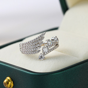 Anello a Forma d'Onda per Donne, Design Curvo, Accessorio per Dito da Indossare Quotidianamente - Product Image 3