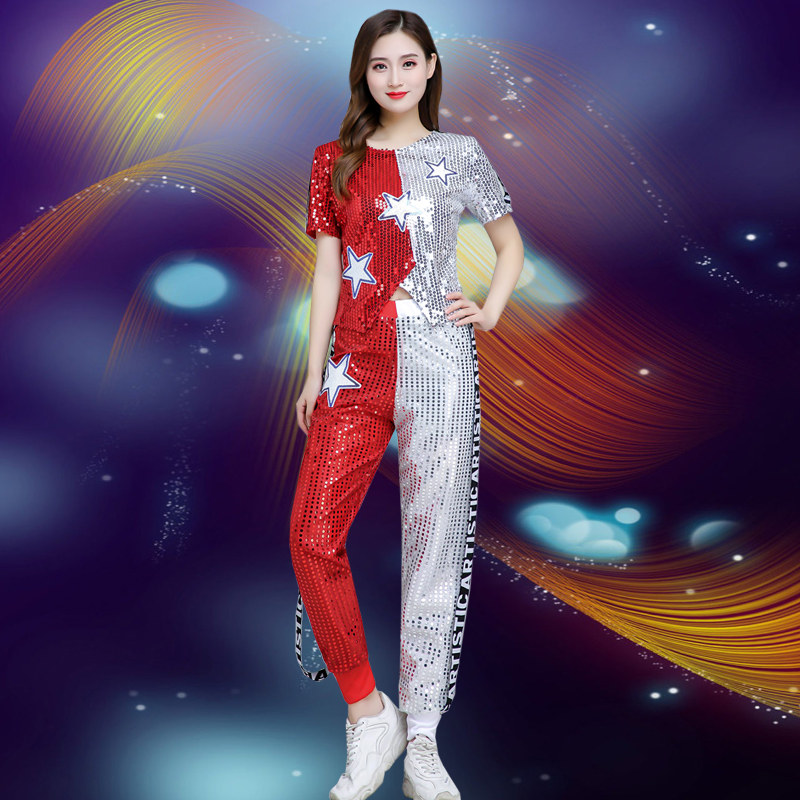 Conjunto completo de costura rojo + pantalones a juego en color rojo.