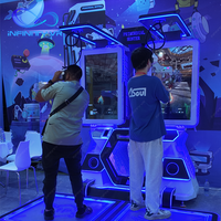 Simulador de disparos VR para 2 jugadores con plataforma de movimiento, juego de arcade competitivo para centros de entretenimiento familiar y salas de juegos.