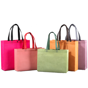 Environmental Fashion Exquisite Non-Woven Tote Shopping Bags Easy to Match with Daily Life Customized logo Hand Bag