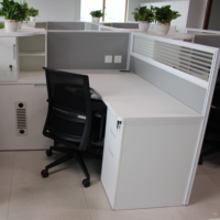 Poste de travail en L personnalisé avec panneau de séparation, table d'ordinateur, postes de travail de bureau personnalisés pour 4, 6 ou 8 personnes