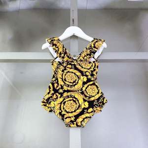 Nouvelle Arrivée Maillot de Bain Enfant Fille Taille Haute Volants Une Pièce Luxe Famille Marque Célèbre Floral Spandex/Polyester - Product Image 2