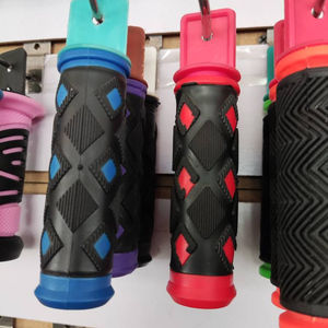 <strong>Wholesale</strong> Rubber Grip Real Silicone Shock-Proof Anti-Slip Silica Gel Handlebar Grips for MTB Mountain Bike Road <strong>Bicycle</strong> - Product Image 1