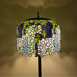 Lampadaire LED de style européen et américain de 18 pouces avec base en fer E27 – Catégorie de produit pour la décoration du salon et de la chambre - Product Image 3