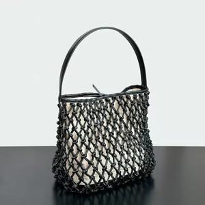 Da bò dệt tay nách túi 2025 mới thích hợp thiết kế chính hãng Da rỗng kỳ nghỉ bãi biển túi thời trang phụ nữ Vai Túi - Product Image 1