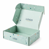 Boîte d'expédition en carton ondulé vert menthe avec logo personnalisé, estampage doré, papier kraft rigide UV, emballage cadeau