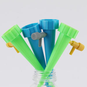 Pointes d'eau <span class=keywords><strong>goutte</strong></span> à <span class=keywords><strong>goutte</strong></span> automatiques bricolage pour jardin intérieur plastique plante d'intérieur Spike goutteur intérieur <span class=keywords><strong>bouteille</strong></span> d'eau <span class=keywords><strong>goutte</strong></span> à <span class=keywords><strong>goutte</strong></span> conique arrosage - Product Image 3