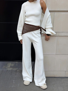 Conjunto de 3 Piezas de Punto Acanalado para Mujer: Top Corto, Bolero de Manga Larga y Pantalones Acampanados de Cintura Alta, Atuendo Cómodo para el Día a Día y Viajes - Product Image 2
