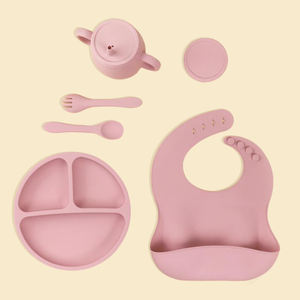 Nouveautés Kit d'Alimentation pour Bébé en Silicone Personnalisé sans BPA Incluant Bavoir pour Bébé Assiettes pour Tout-Petits Bols et Tasse d'Apprentissage en Silicone - Product Image 4