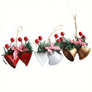 Ornement de Noël en fer forgé fait main, cloche flocon de neige cinq branches, imprimé UV, imperméable, avec baies, pour suspendre à l'arbre de Noël - Product Image 1