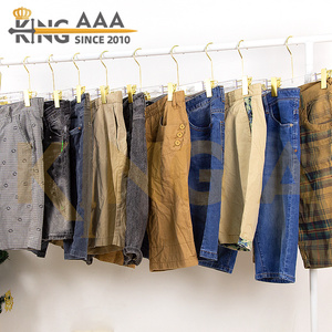 <span class=keywords><strong>กางเกง</strong></span><span class=keywords><strong>ยีน</strong></span><span class=keywords><strong>ส์</strong></span><span class=keywords><strong>ขา</strong></span><span class=keywords><strong>สั้น</strong></span>ผู้ชายคุณภาพพรีเมียม มีกระเป๋า สไตล์หลวม <span class=keywords><strong>มือ</strong></span><span class=keywords><strong>สอง</strong></span> สวมใส่สบายสำหรับฤดูร้อน รุ่น KINGAAA A19 ผ้าโพลีเอสเตอร์/คอตตอน - Product Image 4