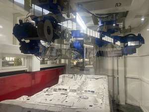 BBET Vollständig geschlossener 6-Achsen-Roboterarm mit Drehtisch für das Hochdruck-Wasserstrahl schneiden - Product Image 5