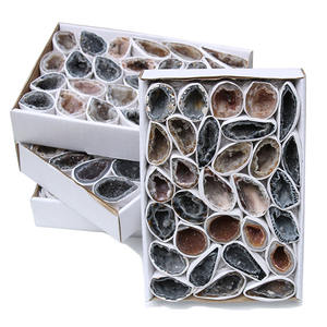 도매 가격 고품질 천연 우루과이 오닉스 마노 불규칙한 모양의 큰 드 루드 오드 크리스탈 스톤 견본 상자 - Product Image 3