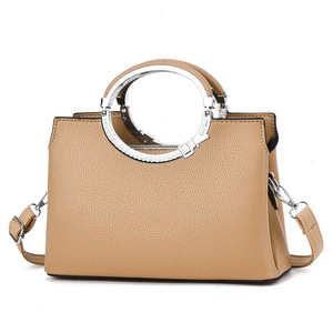 Bolso Bandolera de Lujo Hecho a Mano para Mujer, de Gran Capacidad, con Forro de Poliéster, Disponible en Fábrica - Product Image 3