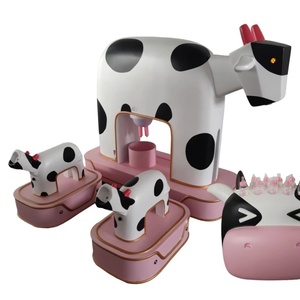 Découvrez l'expérience du traite et de l'alimentation simulés des veaux au parc familial Happy Farm - Product Image 6