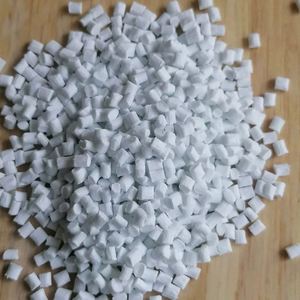 Copos de PET de Calidad de Exportación Preparados para Compradores Internacionales con Estándares de Clasificación Confiables - Product Image 2