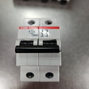 Interruptor de Circuito S202-K4A 277/480 <span class=keywords><strong>VAC</strong></span> 100% Original y en Stock. Localizador 4G - Product Image 1