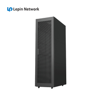 Pabrik Ningbo, Cina, kabinet jaringan server rak server 42U 19 inci dengan pintu berlubang dan lubang heksagonal untuk pusat data pintar.
