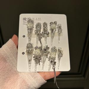 Großhandel Luxus 3D Strass Perle lange Stiletto Nägel übertrieben Silber Bling Braut kunst falsche Nägel Fashion Show Square - Product Image 2