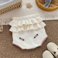 Ensemble trois pièces en tricot chaud pour bébé, en coton de haute qualité, broderie ajourée, motif floral, à simple boutonnage, pour l'hiver