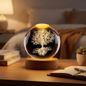 <span class=keywords><strong>Bola</strong></span> <span class=keywords><strong>de</strong></span> <span class=keywords><strong>Cristal</strong></span> Popular <span class=keywords><strong>de</strong></span> 60MM/80MM con Base <span class=keywords><strong>de</strong></span> Lámpara <span class=keywords><strong>de</strong></span> Madera, Cielo Estrellado, Árbol <span class=keywords><strong>de</strong></span> la Vida, Múltiples Patrones, <span class=keywords><strong>Adorno</strong></span> Decorativo para Interiores WDY0433 - Product Image 1