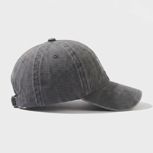 หมวกเบสบอลปักโลโก้ 6 แผง แบบ OEM สั่งทำได้ สีเทา ผ้าฝ้ายฟอกทรงไม่แข็งแบบ Dad Hat - Product Image 4