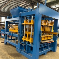 Équipement de fabrication de blocs de pavés en béton QT8-15 pour les usines de matériaux de construction