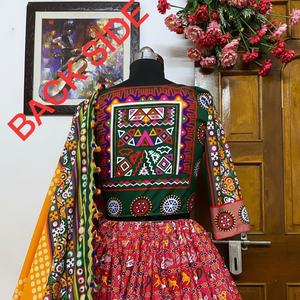 Meilleure qualité pour mariage et fête Lehenga Choli Georgette Material Fancy Lehenga Choli pour femmes au prix de gros - Product Image 1