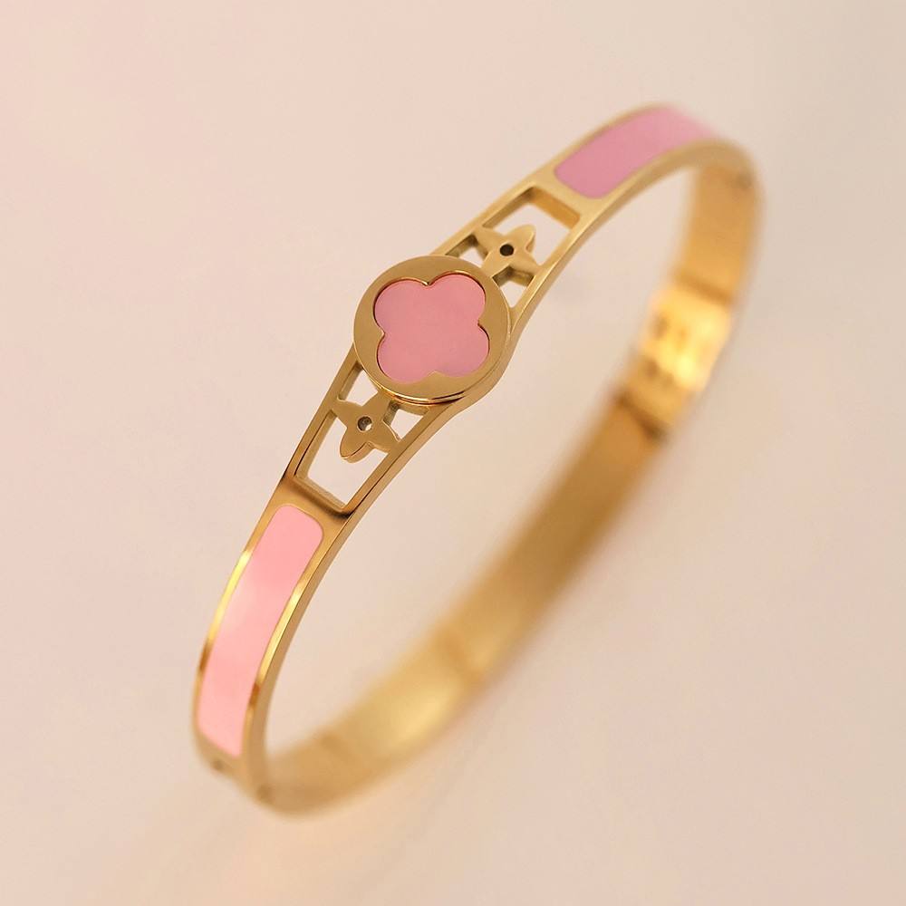 Trèfle à quatre feuilles en résine rose