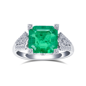 Anillo de compromiso para dama Messi Jewelry MSR-1604 S925 chapado en oro blanco con esmeralda - Product Image 1