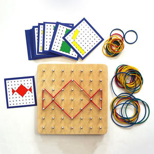 Jouet en bois Montessori Géométrie Créative : Planche à clous et <span class=keywords><strong>Jeu</strong></span> de société de mathématiques en bois, Kit de matériel pédagogique STEM - Product Image 1