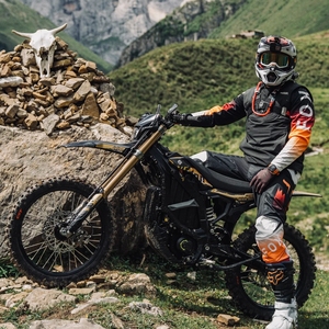 Surron จักรยานไฟฟ้าวิบาก74V 2025อัลตร้าผึ้ง21kw ได้อย่างรวดเร็วจักรยานสกปรก2025อัลตร้าผึ้ง - Product Image 3