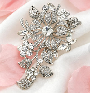 Luxury Customized Gold Plated Alloy Flower Pendant Brooch Pins for <b>Women</b> Dual-Purpose <b>Wedding</b> Engagement Party Gift Accessories - Product Image 6