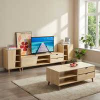 Ensemble de meubles de salon modernes Guoge de style nordique en bois clair, comprenant un meuble TV, une table basse et des armoires latérales avec rangement