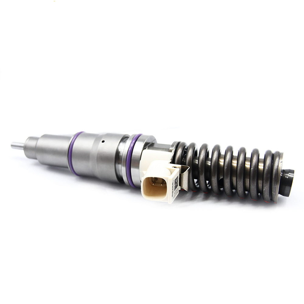 diesel fuel injector 21569191 21207143 7421207143 21582103 for VOLVO TRUCKS D11C common rail injector 21569191 BEBE4J00001