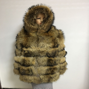 <strong>Star</strong> Fashion Cropped Design Real Raccoon Fur Coat for Women Winter/ Natural Raccoon Fur Hooded Fur <strong>Jacket</strong> - Product Image 3
