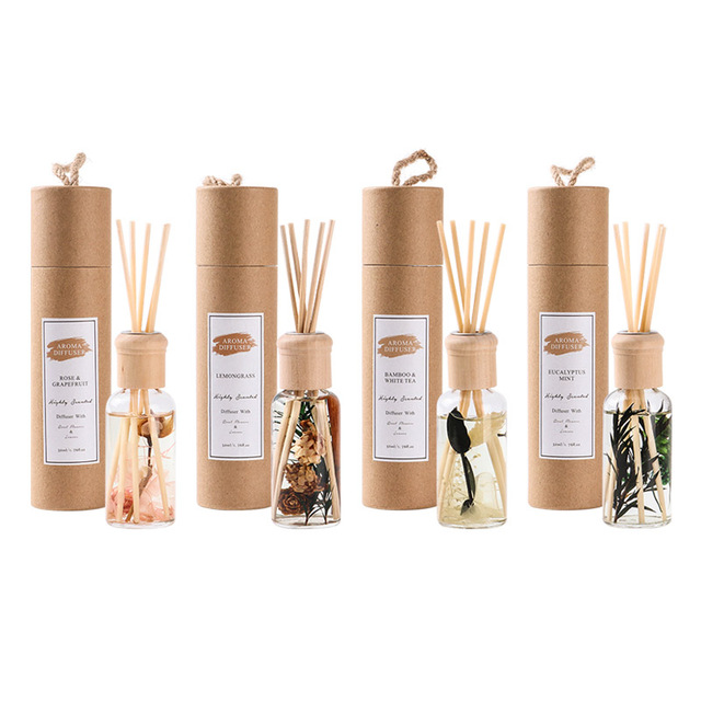 Wholesale Luxury Aroma Reed Diffuser Bottle with Flowers Herbarium Flower Diffuser