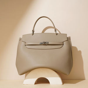 Nieuwe Aankomst Custom Echt Lederen Elegante Waterdichte Tas Grote Capaciteit Crossbody Handtas Voor Vrouwen - Product Image 3