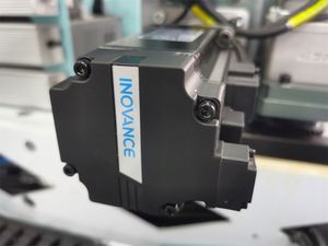 Brazo Robótico Servo de Alta Eficiencia de 3/5 Ejes, Máquinas de Inyección de Pequeño Tonelaje Personalizadas, Componentes Centrales de Motor y Engranajes, Compatible con OEM/ODM - Product Image 3