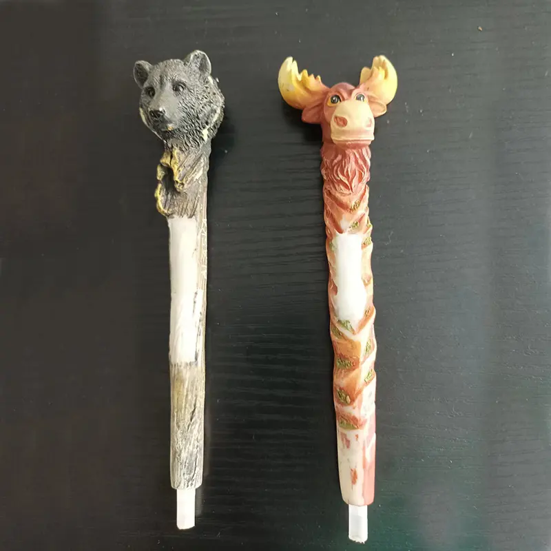 Stylo souvenir créatif artisanal en résine stylo planète polyrésine animal 3D orignal ours tête de cerf figurine stylo à bille