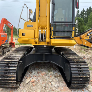 Excavadora Komatsu Pc220-8 Usada, Fabricada en Japón, para Trabajos de Ingeniería - Product Image 2